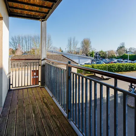 Contractor Housing - Sleeps 4 Clane